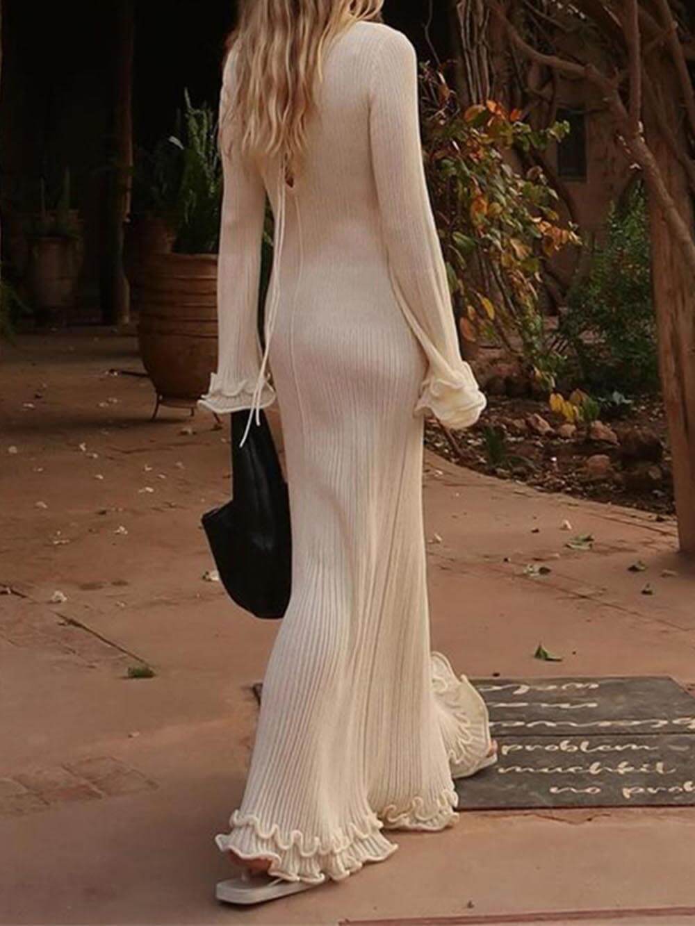 Elegant Trumpet Sleeves Rolled Hem Knitted Round Neck Maxi Dress alternate view